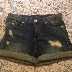 Rock & Republic jean shorts distressed